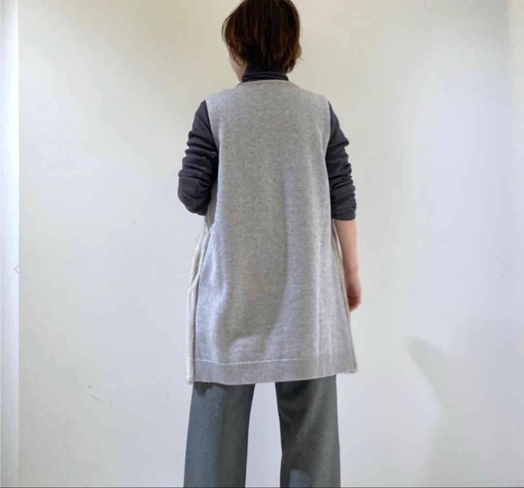 アルアバイル　フェイクファーコンビニットジレ　グレー