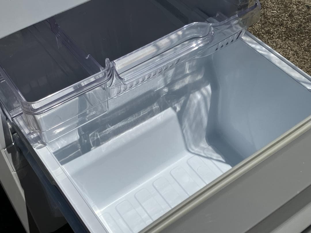 愛知岐阜/送料込★三菱 146L冷蔵庫 MR-P15A-S 2016年製