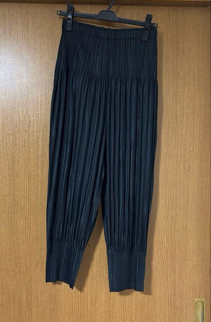 PLEATS PLEASE ISSEY MIYAKE プリーツパンツ