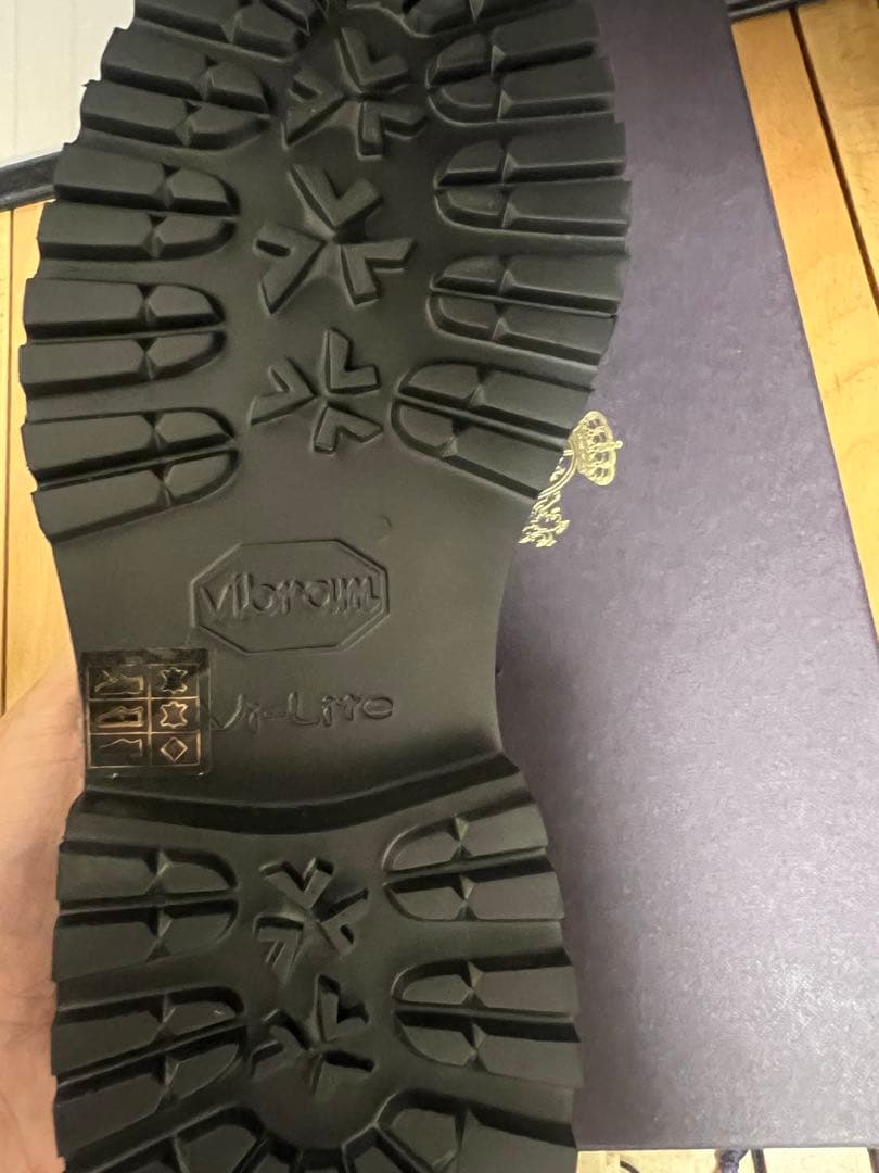 Berwick 5337BCVL ブラック モカシン UK5.5