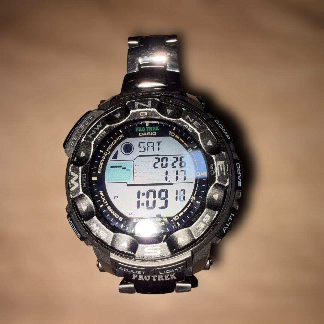 CASIO PRO TREK PRW-2500T シルバー