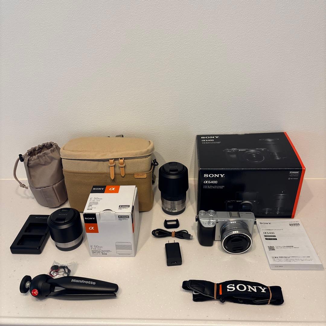 ★Sony a6400 ダブルズームレンズキット　ミラーレス　一眼　4Kシルバー