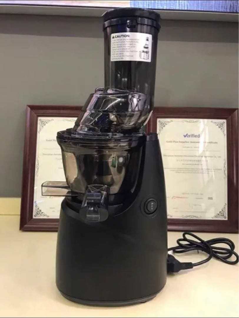 【新品•未使用】スロージューサー