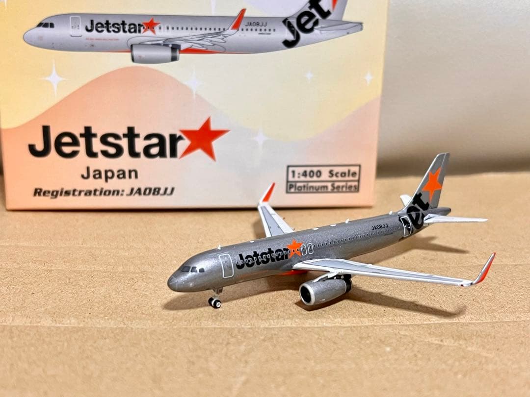 航空機・ヘリコプター Phoenix 1/400 Jetstar Japan A320 JA08JJ