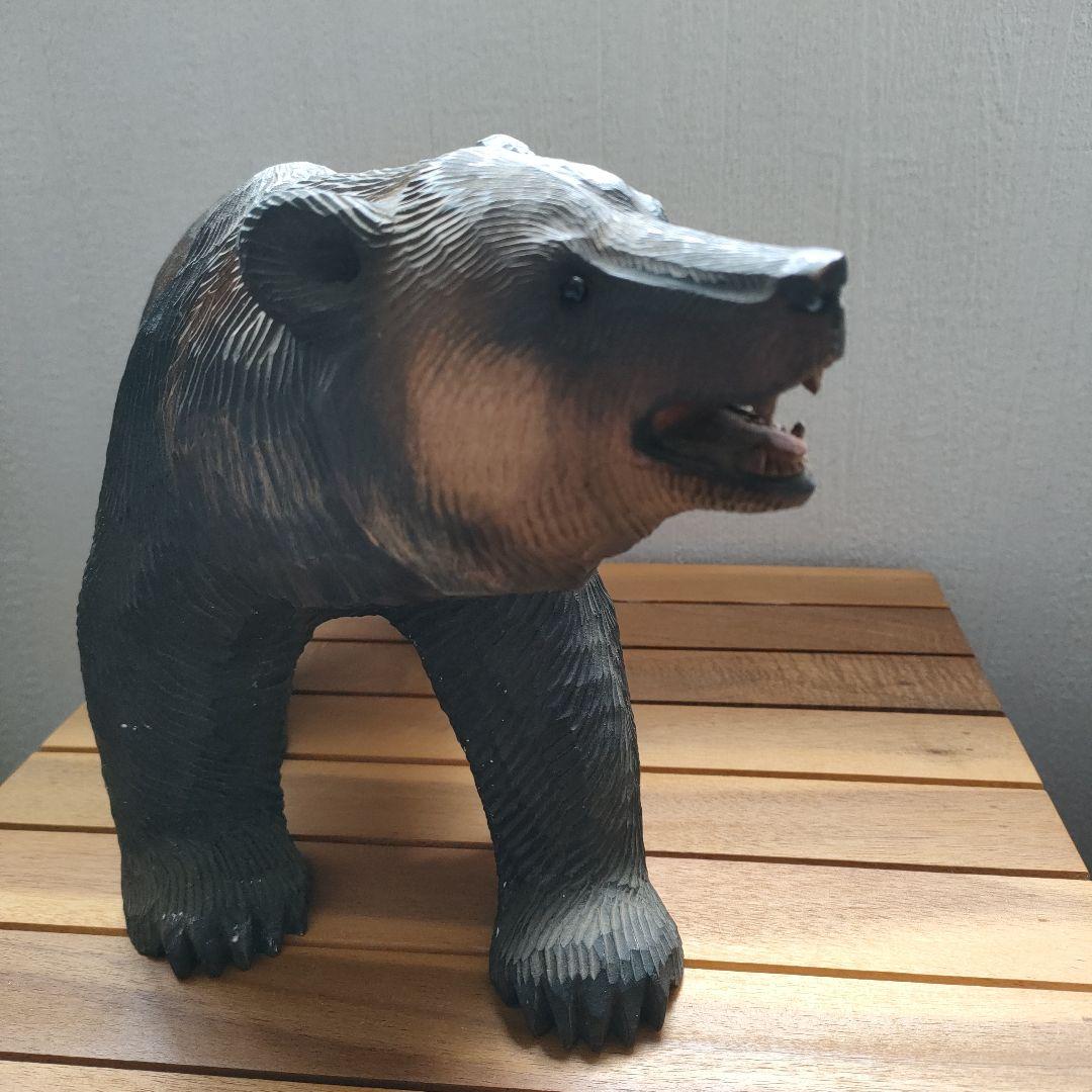 木製クマの彫刻 約30cm伝統工芸品