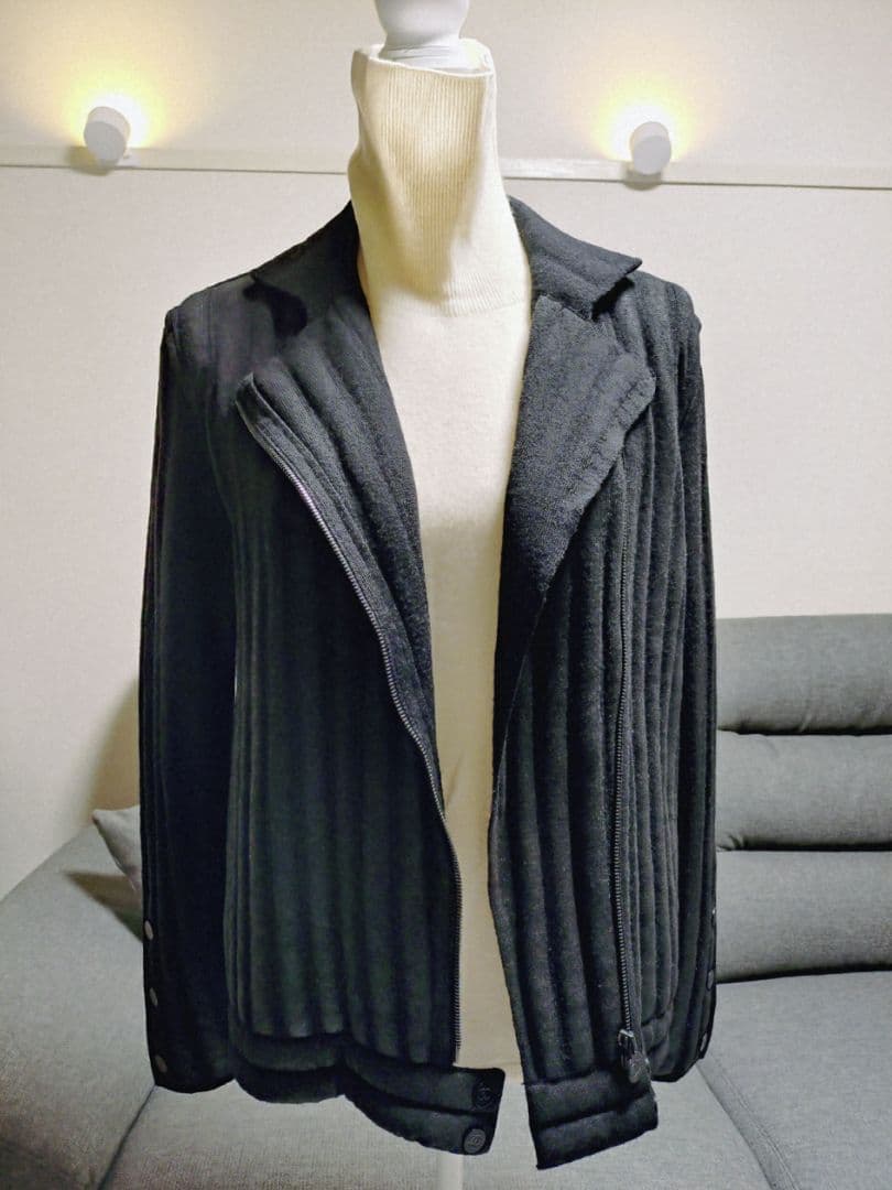 CHANEL　ジャケット　黒シルバーラメアウター　CC ボタン