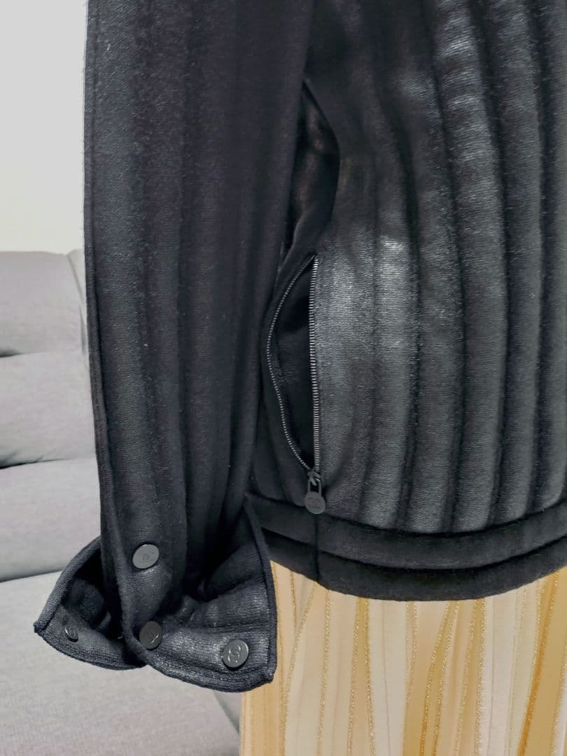 CHANEL　ジャケット　黒シルバーラメアウター　CC ボタン