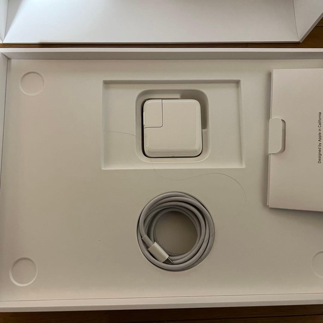 Anker USBハブ付き 【M1】MacBook Air 16GB 512GB