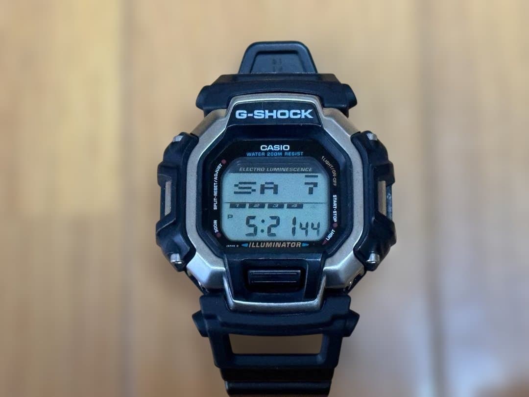 【中古】CASIO G-SHOCK DW-8150 海外モデル ガンダムスロット