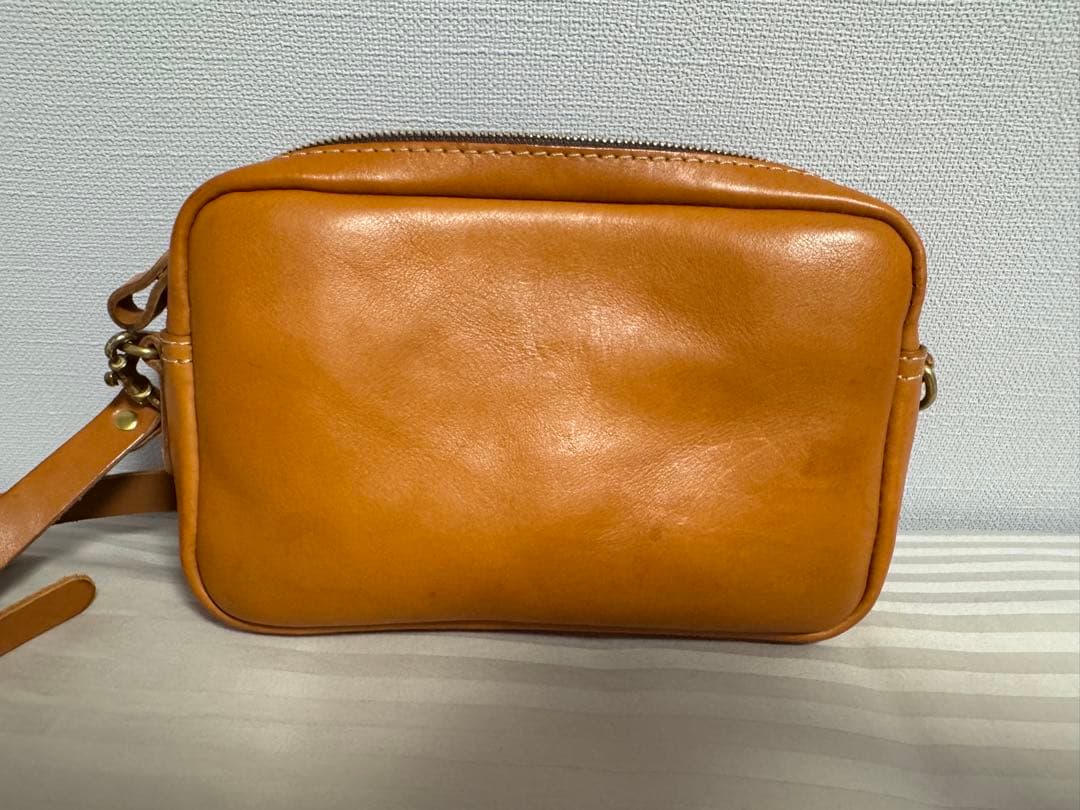 美品 HERZ レザーショルダーバッグ キャメル