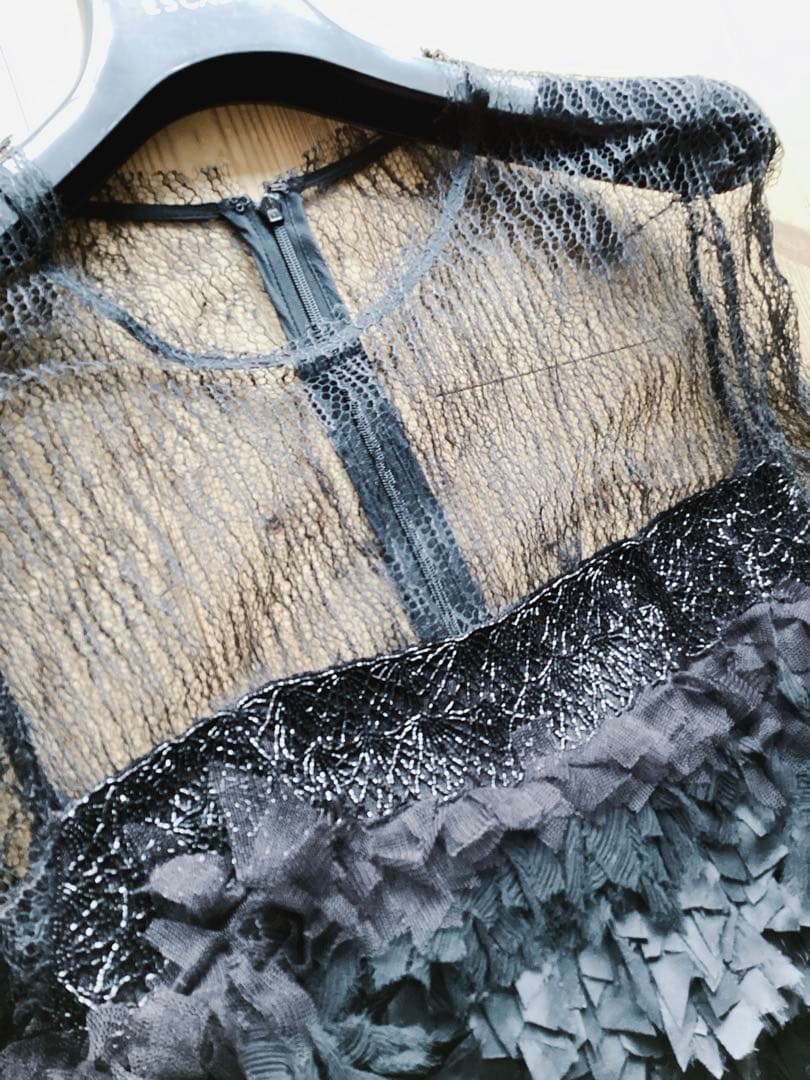 訳あり未使用品/定価2225300円【ESCADA】エスカーダ　ドレス　36