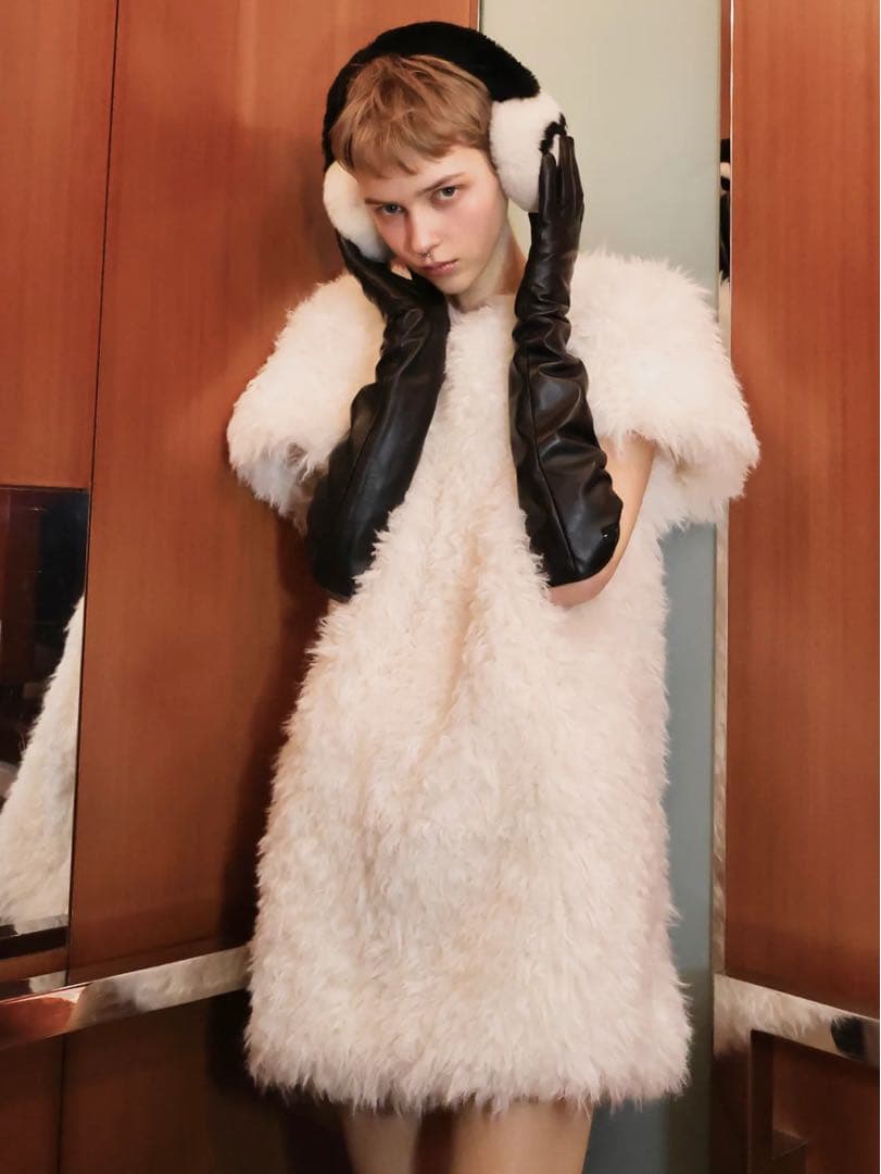 新品【AMOMMA】MINI FUR DRESSファー ミニワンピース ホワイト