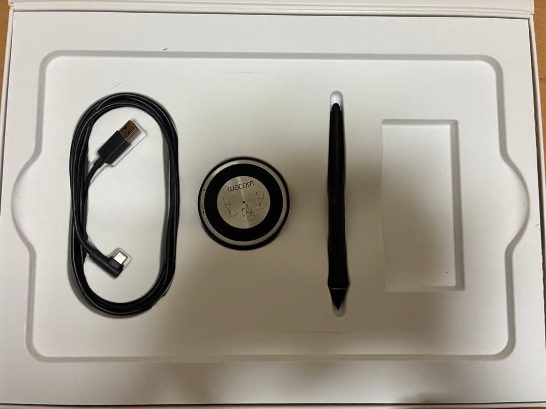 ワコ厶ペンタブ Wacom Intuos Pro Mサイズ PTH-660/K0