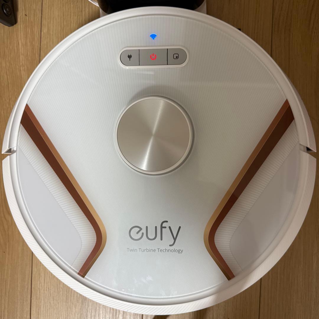 eufy X8 hybrid RoboVac 本体