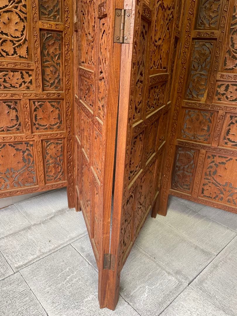 【最終値下げ】アジアンビンテージ家具　木製　透かし彫り　4連 パーテーション