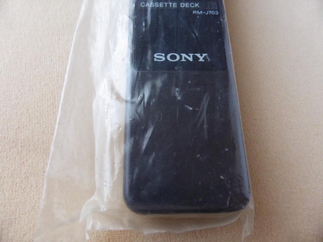 ＜リモコン＞ＳＯＮＹ　リモコン　CASSETTE　DECK　RM-J703