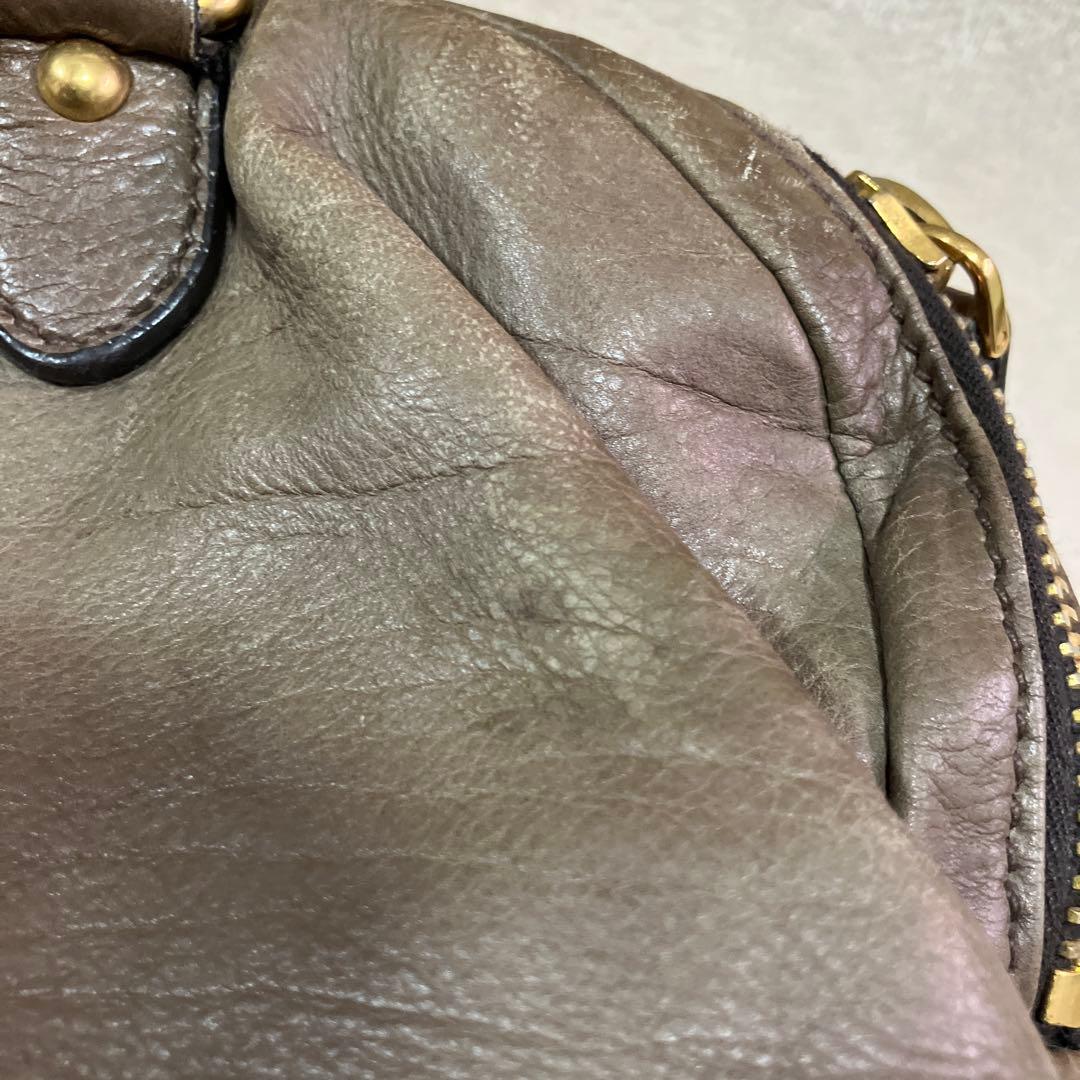 ミュウミュウ　ハンドバッグ