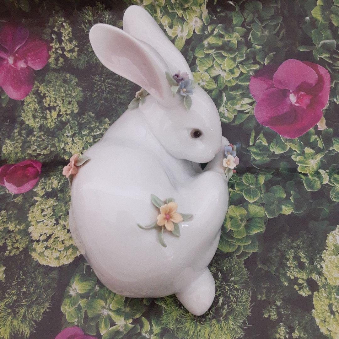 リアドロ　美品　花飾りウサギ
