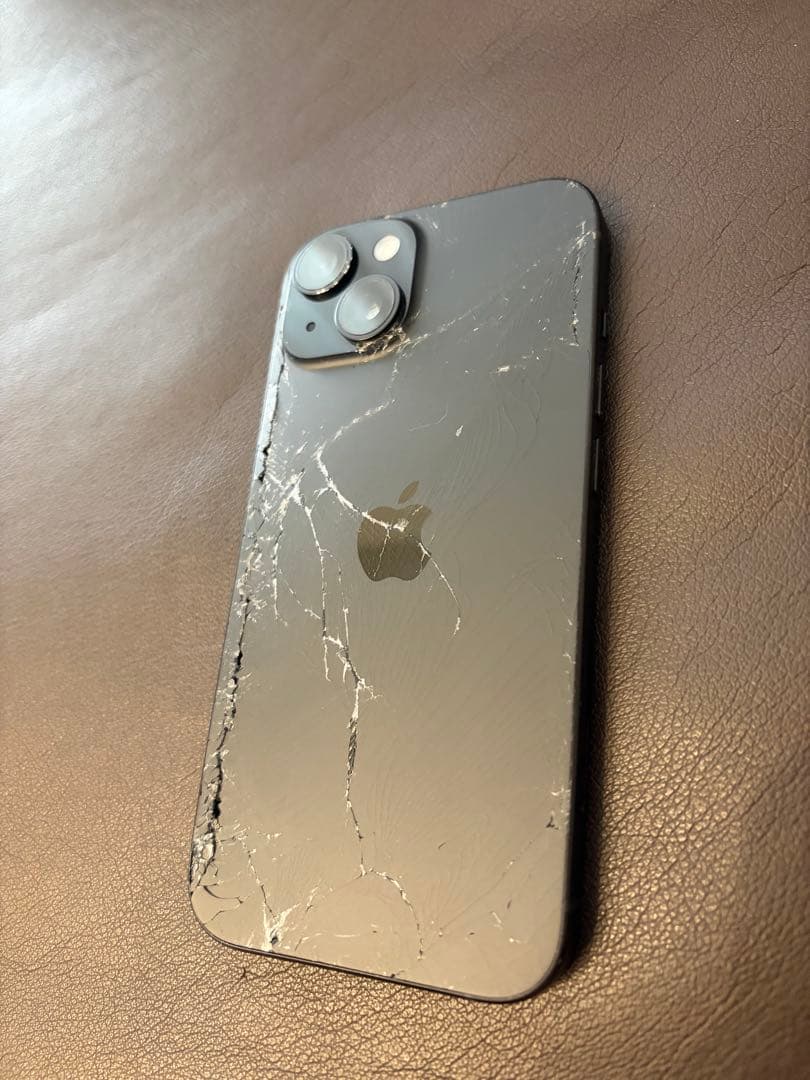 iPhone 15 256GB 本体