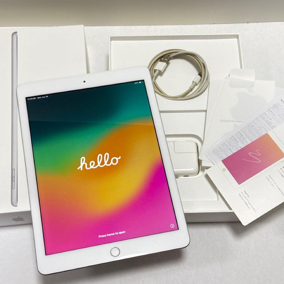 ユ*ー様 iPad 第6世代 128GB シルバー WiFi