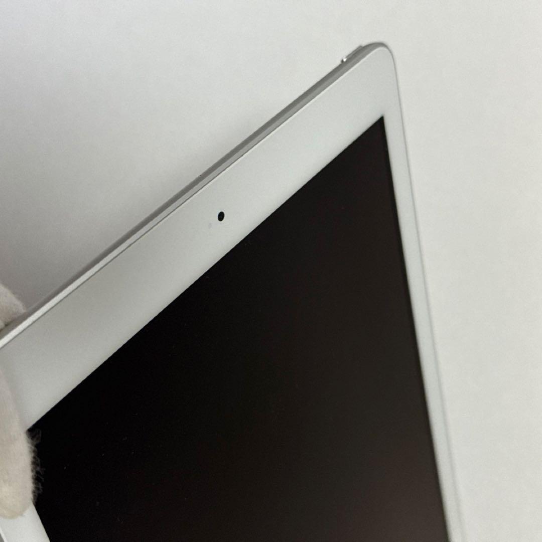 ユ*ー様 iPad 第6世代 128GB シルバー WiFi