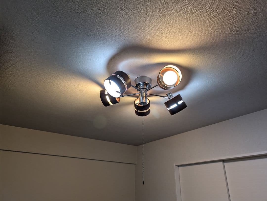 【値下げ‼️】モダン シーリングライト 5灯