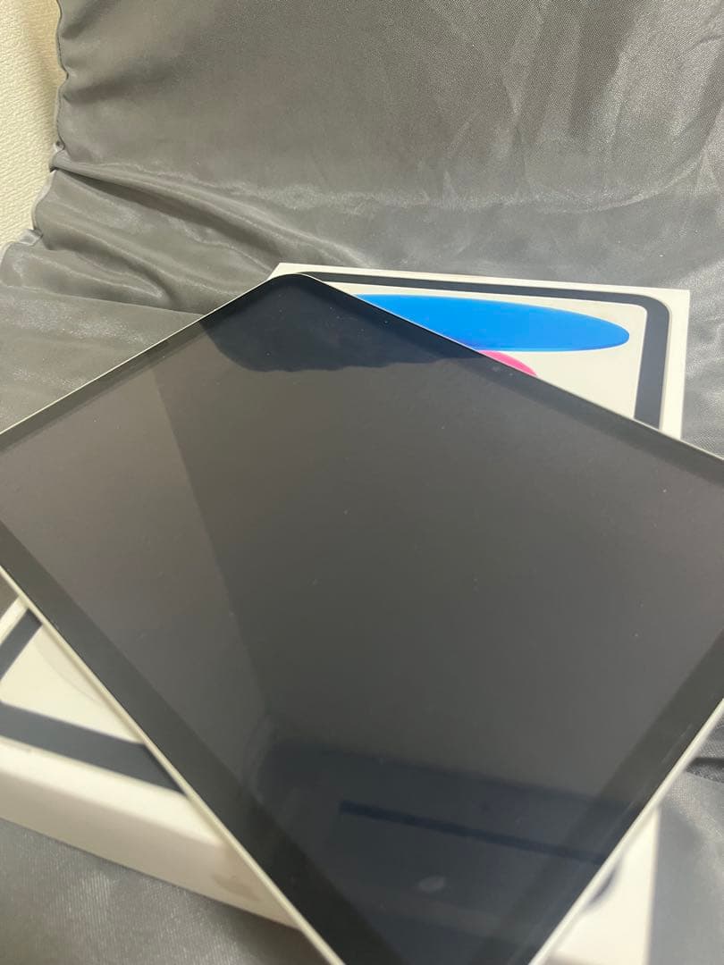 Apple iPad 10世代シルバー 未使用に近い