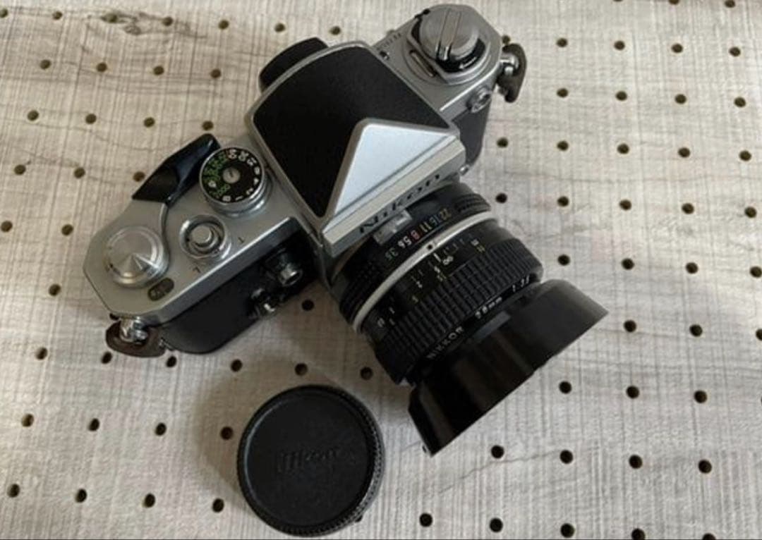 Nikon ニコンF2 DE-1レンズNikkor 28mm f3.5フード
