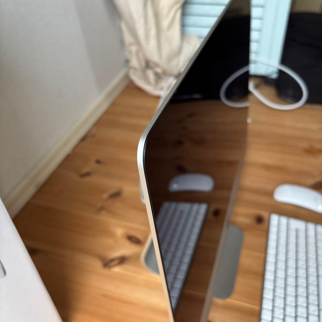 iMac Retina 4K 21.5インチ(2017)