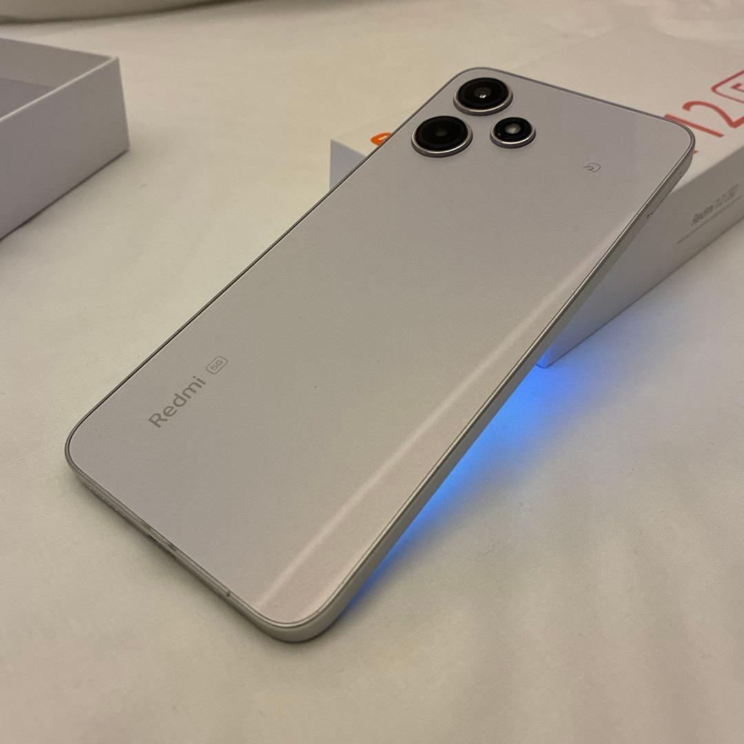 Redmi 12 5G ポーラーシルバー 本体