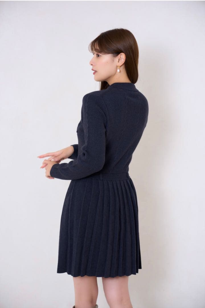 ワンピース Herlipto Margot Pleated Knit Mini Dress