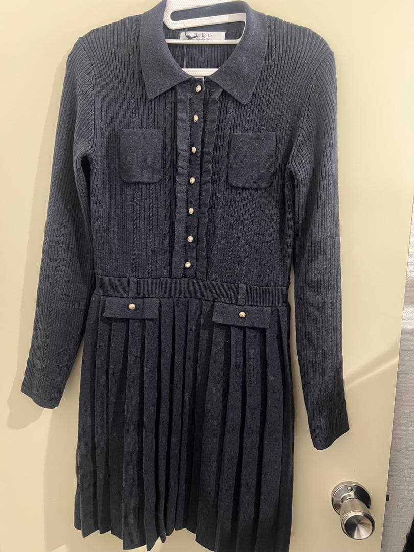 ワンピース Herlipto Margot Pleated Knit Mini Dress