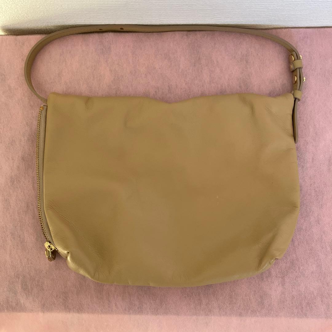 ☆最終お値下げ☆gemeil レザーワンハンドルバッグ　新ベージュ☆☆出品今日迄