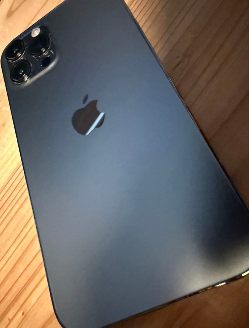 Apple iPhone 12 Pro Max 本体