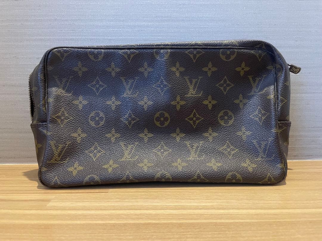 【人気定番】ルイヴィトン　トゥルーストワレット28 セカンドバッグ　モノグラム