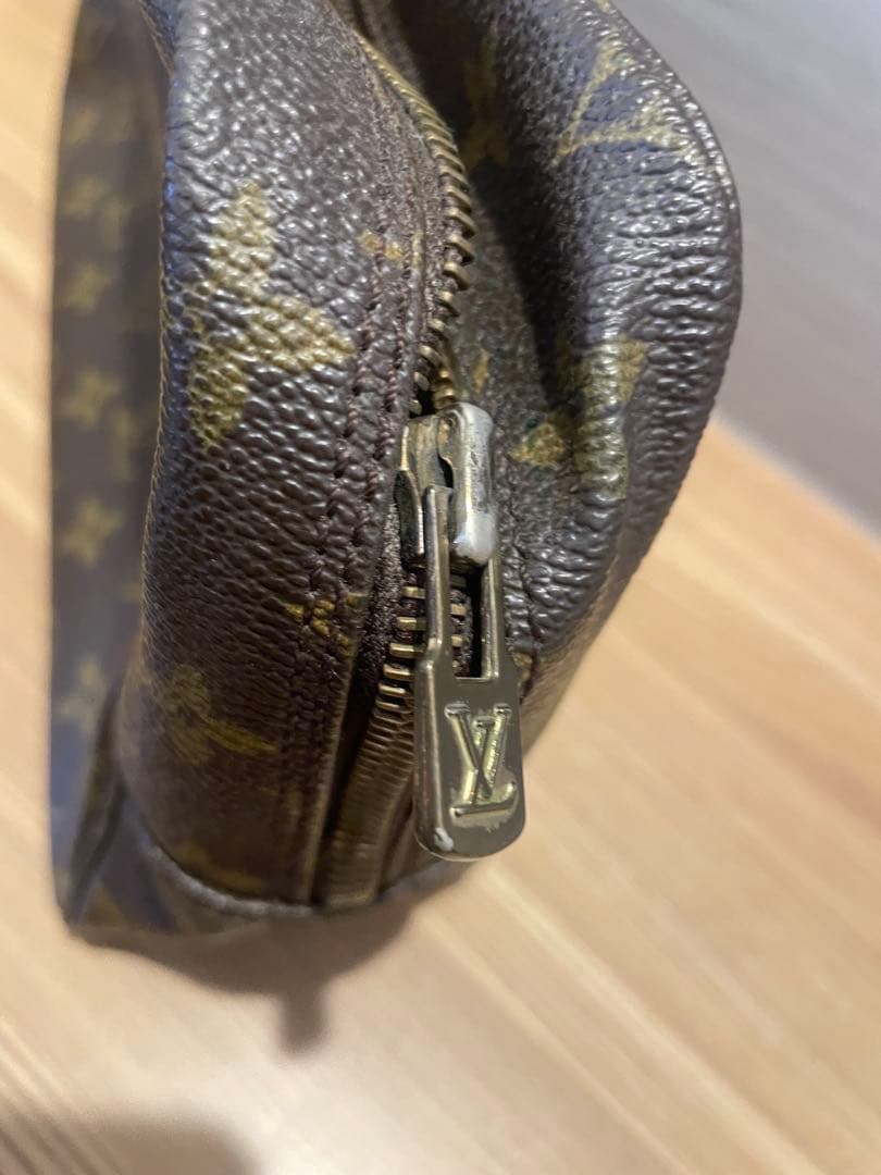 【人気定番】ルイヴィトン　トゥルーストワレット28 セカンドバッグ　モノグラム