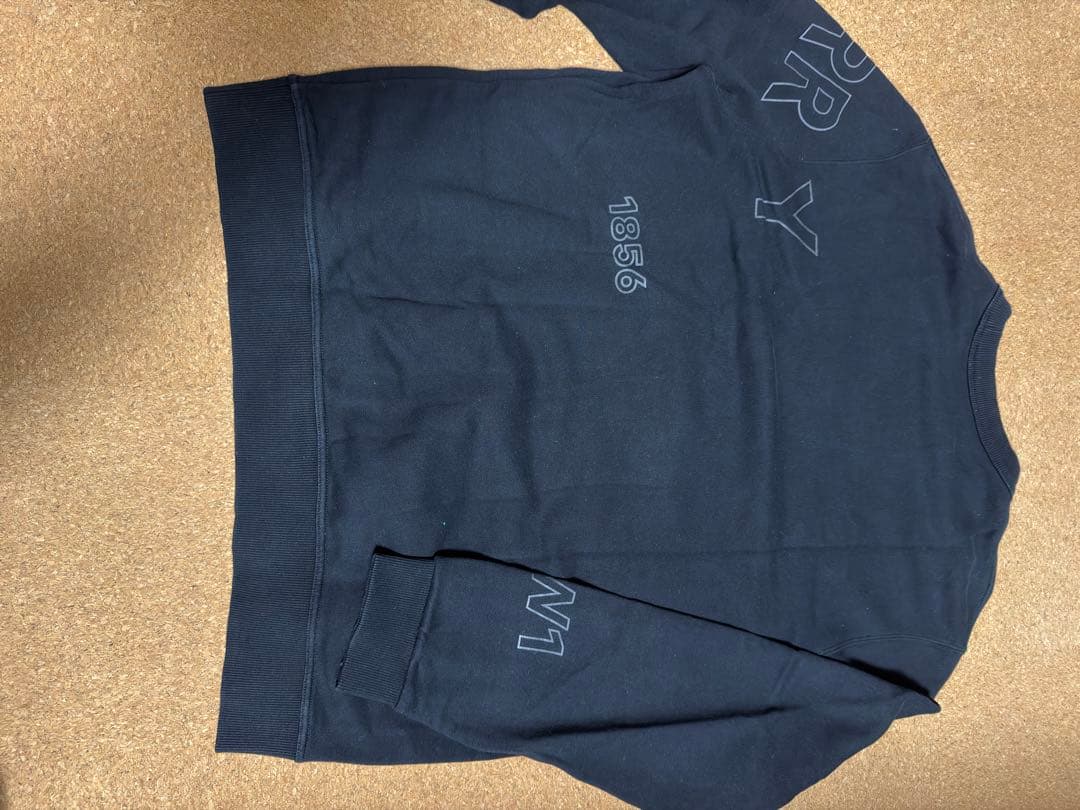 BURBERRY ブラック クルーネック トレーナー