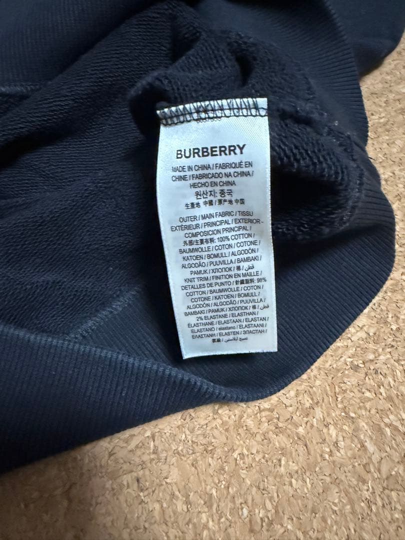 BURBERRY ブラック クルーネック トレーナー