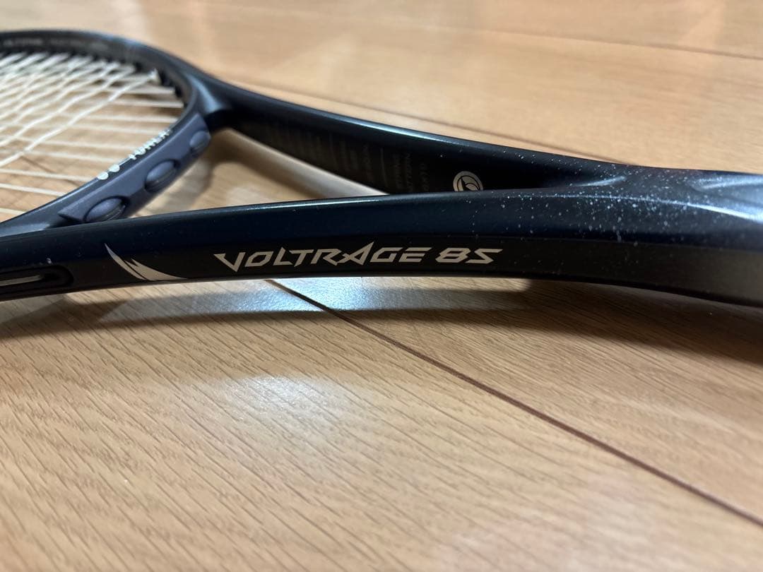 VOLTRAGE 8S テニスラケット