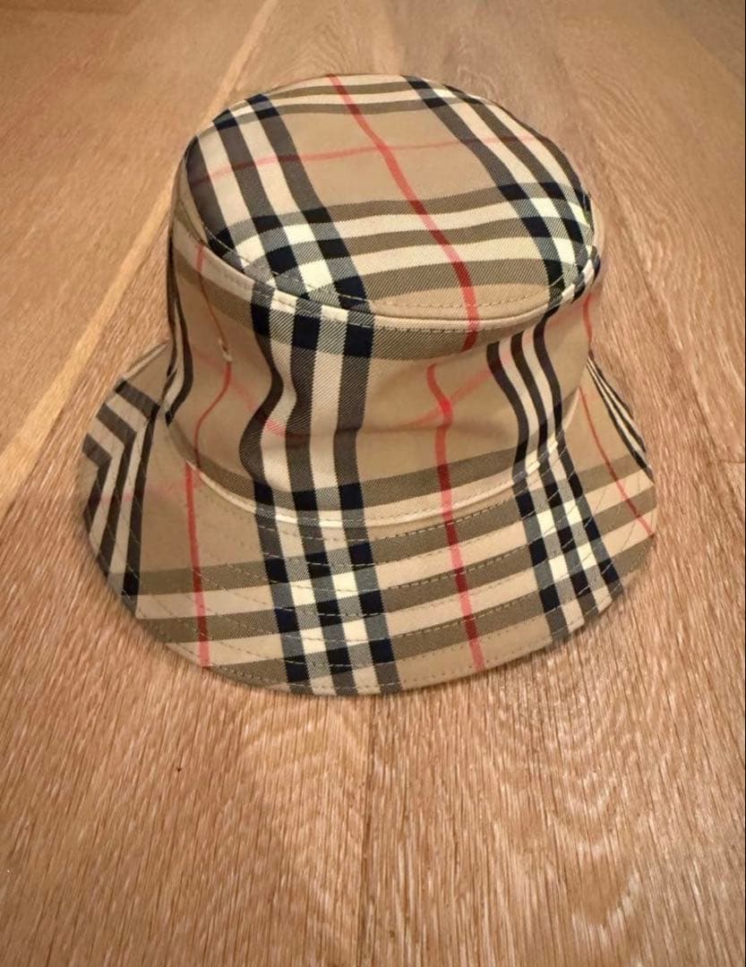 Burberryバケットハット