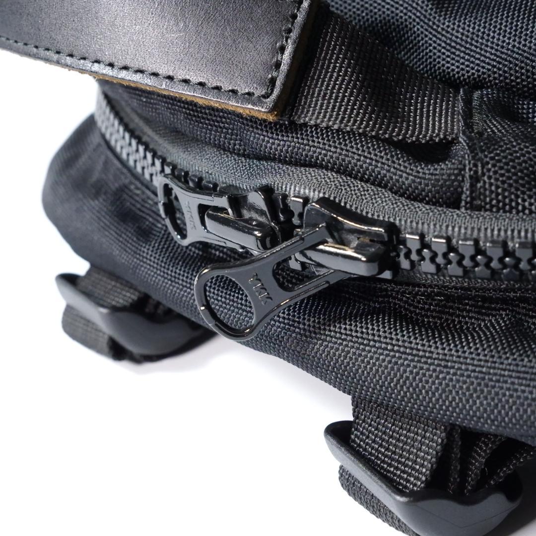 BEAMS LIGHTS F/CE. トラベルバックパック 33L