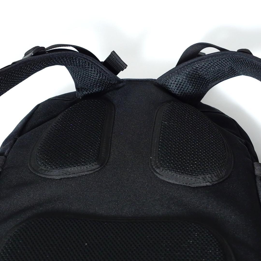 BEAMS LIGHTS F/CE. トラベルバックパック 33L