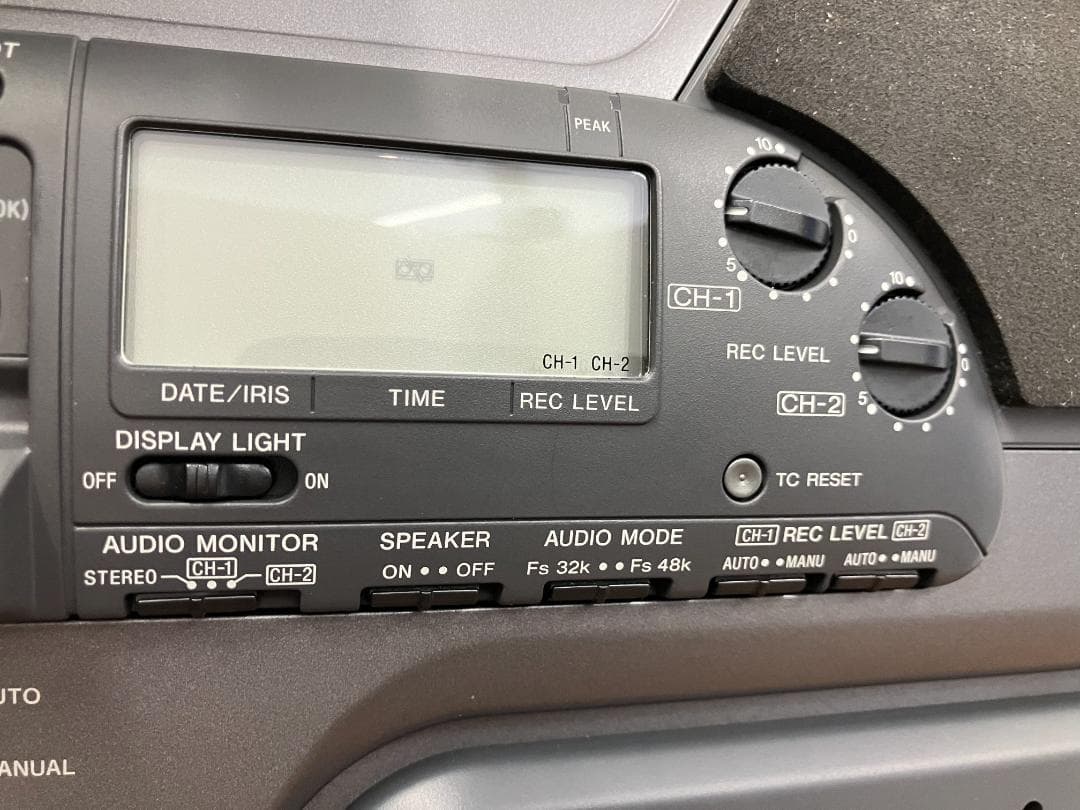 ジャンク品 SONY DSR-200A 業務用ビデオカメラ