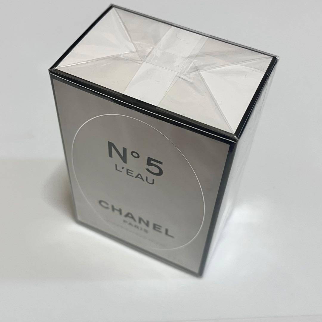 シャネル N°5ロー オードゥ トワレット D (ヴァポリザター) 特別限定品