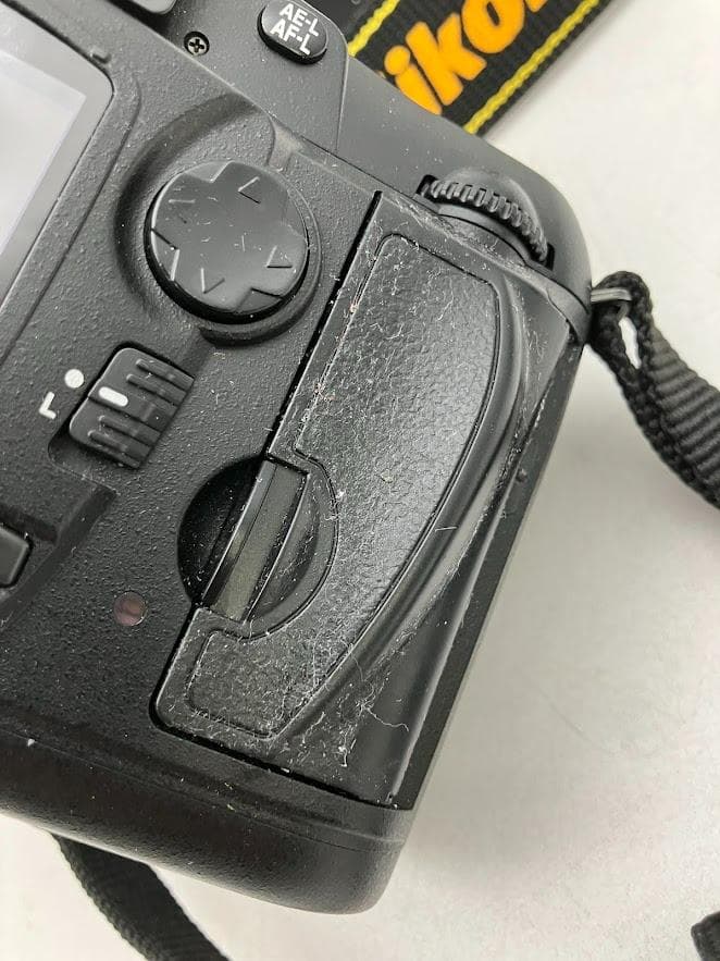 【ジャンク品】Nikon D70 デジタル一眼レフカメラ