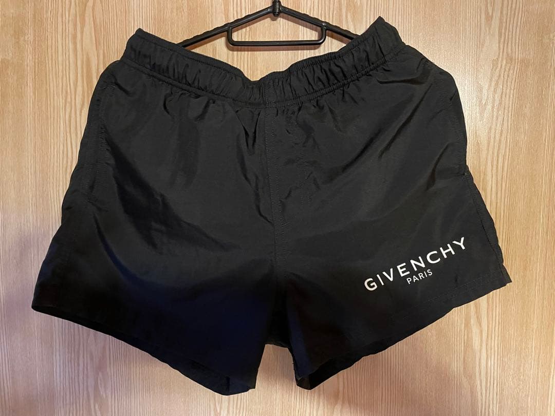 GIVENCHY ジバンシー　ショートパンツ　水陸両用　スイムパンツ　水着