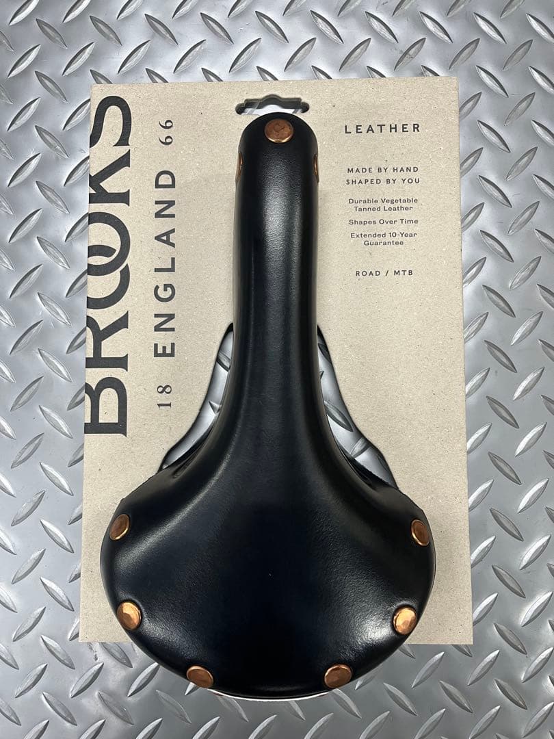 BROOKS STADARD PROFESSIONAL“BLACK”