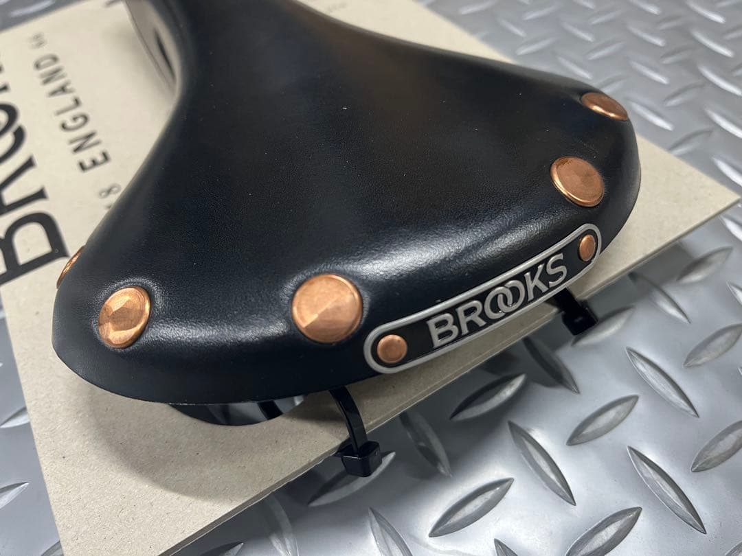 BROOKS STADARD PROFESSIONAL“BLACK”