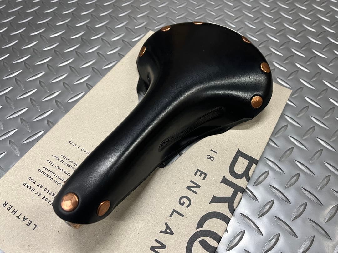 BROOKS STADARD PROFESSIONAL“BLACK”