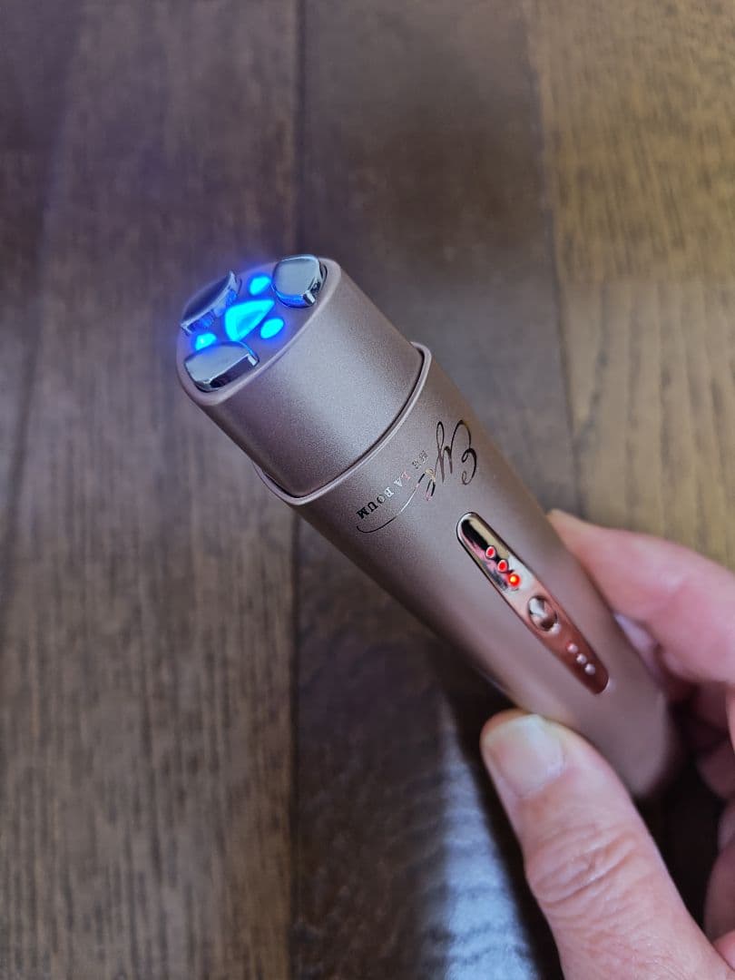 IKKOプロデュース　 MEラボンアイ/目元美顔器